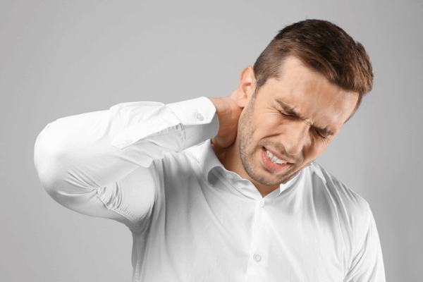 Болит в затылке при наклоне головы