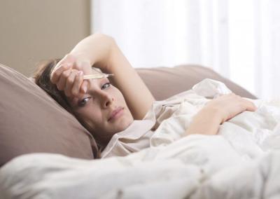 болит голова и температура 