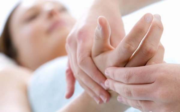 Долго не могу стоять болит спина что делать