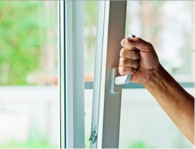 Что делать если поднялось давление и сильно болит голова