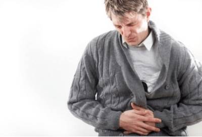 Болит спина поясница и температура что это