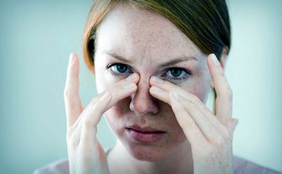 Болит голова при шевелении головой