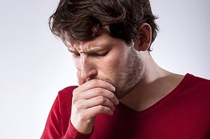 Болит спина между лопатками и кашель