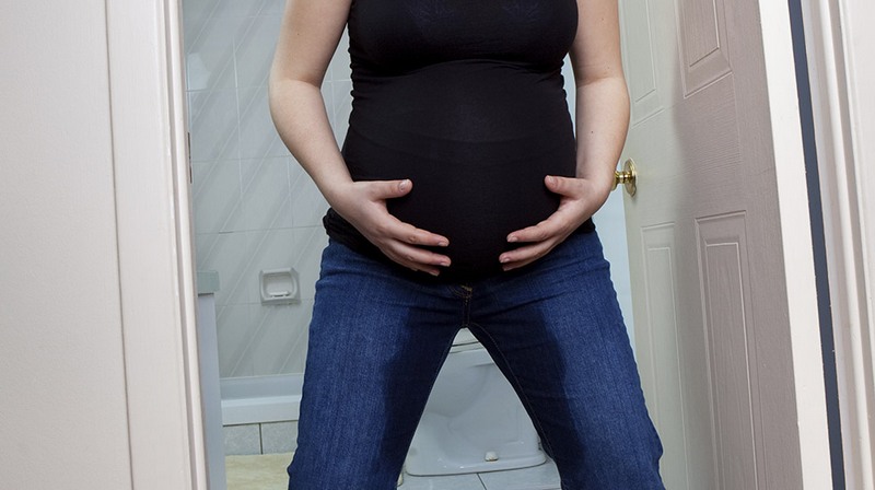 Беременная упала болит спина