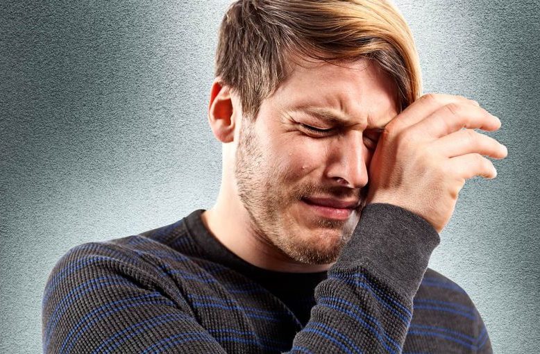 боль в глазу